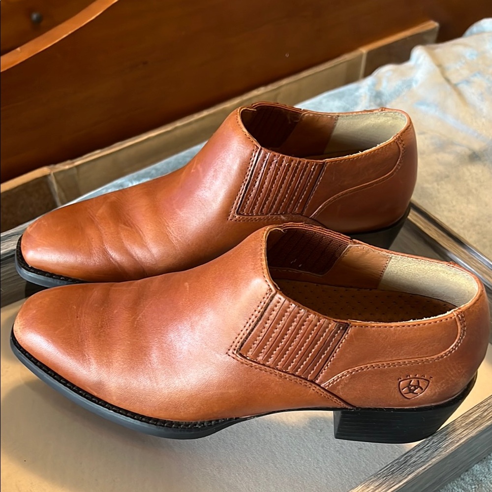 Ariat Leather Tan Ankle Boots Western Style